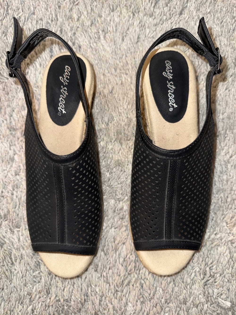 easy street Black Perforated Slingback Peep-Toe wedge Sandals beach summer sz 8